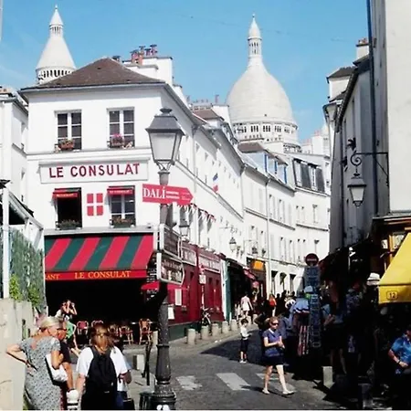 Et Cozy Au Centre De Montmartre