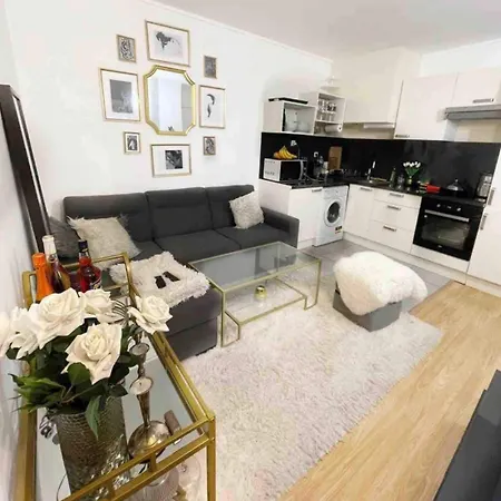 Apartment Et Cozy Au Centre De Montmartre *
