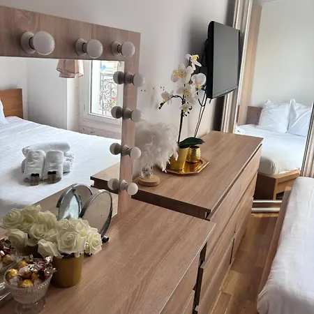 Apartment Et Cozy Au Centre De Montmartre Paris
